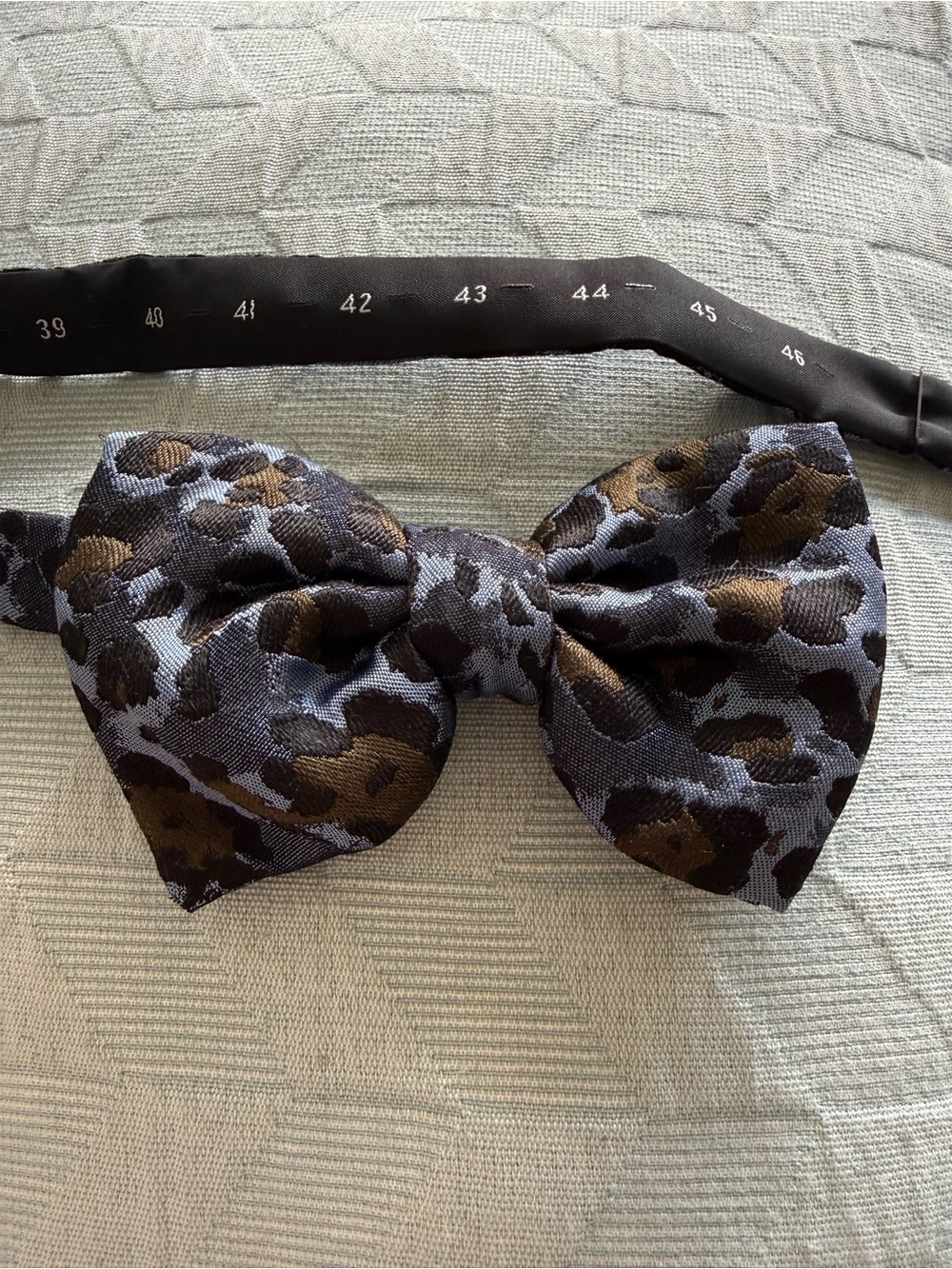 Dries Van Noten Leopard Jacquard Bow Tie NWOT Designer Adjustable